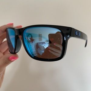 Oakley Men’s Polished Black Holbrook Sunglasses